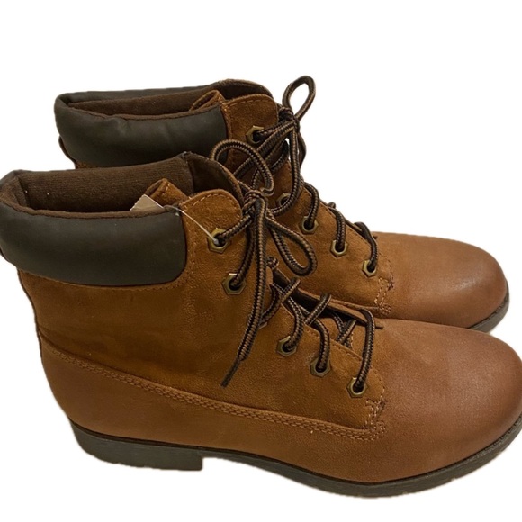 NIB Brash Lightweight Brown Lace Up Ankle Boots Size 10 - Picture 2 of 10